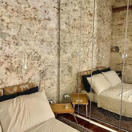 Apartment Timeless House