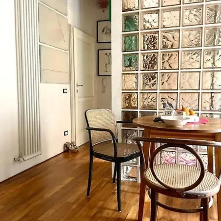 Apartment Timeless House *